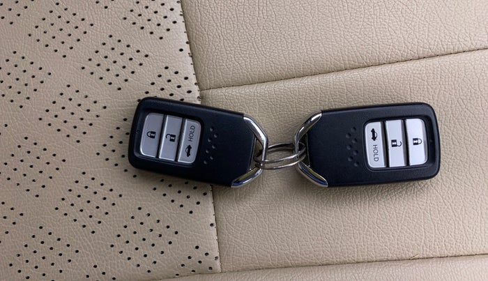 2020 Honda City 1.5L I-VTEC V MT 5TH GEN, Petrol, Manual, 24,274 km, Key Close Up