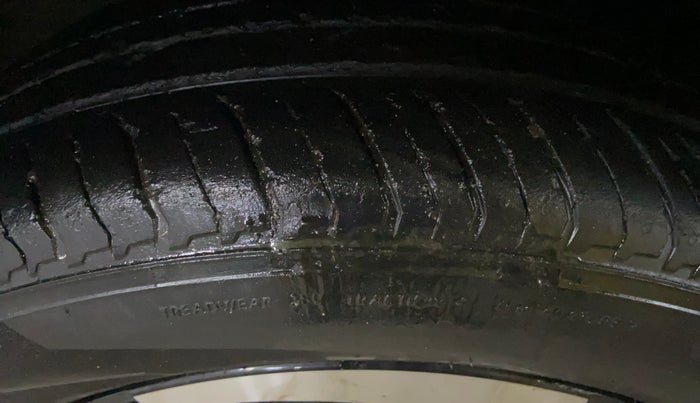 2023 Nissan MAGNITE XV PREMIUM TURBO (O) CVT, Petrol, Automatic, 39,099 km, Left Front Tyre Tread