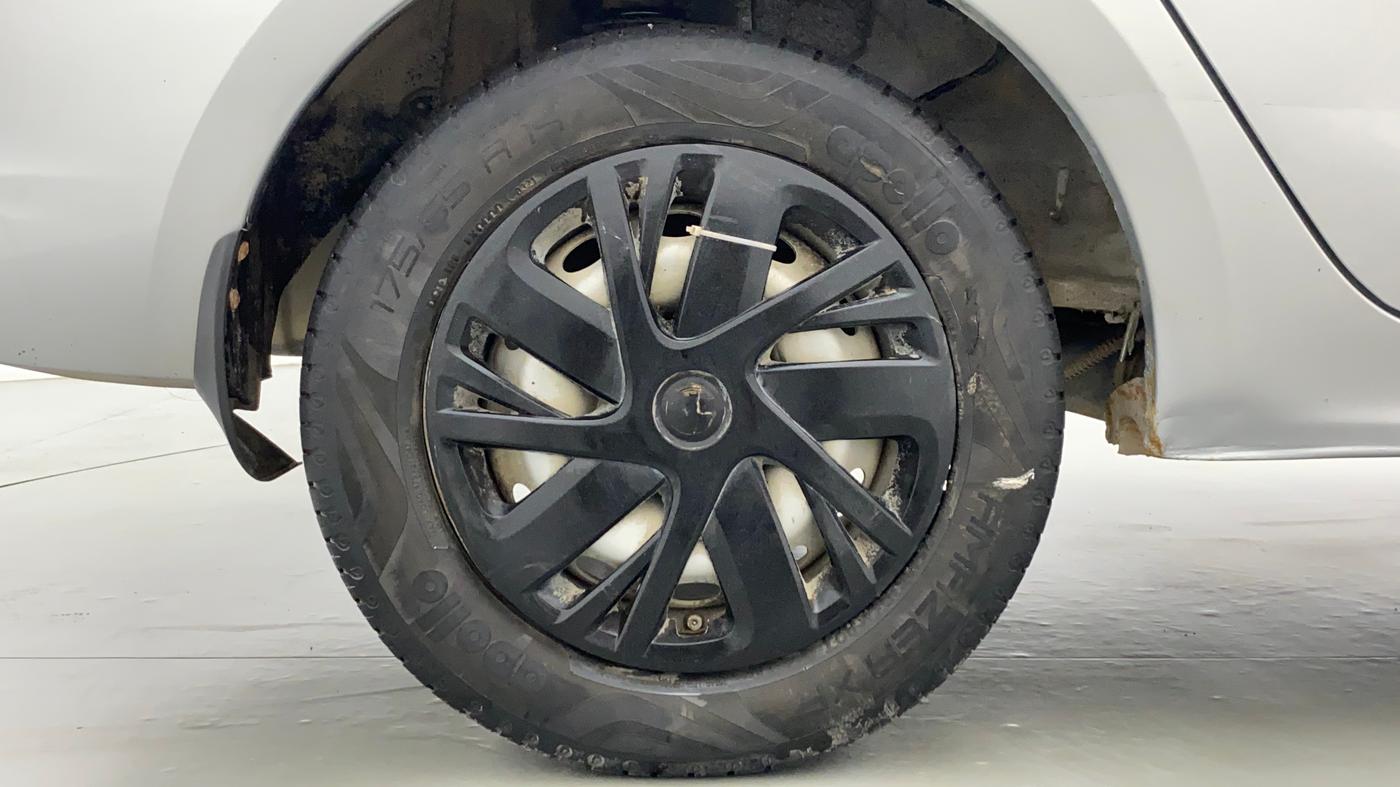 2021 Tata TIGOR Revotron XE, CNG, Manual, 39,845 km, Right Rear Wheel