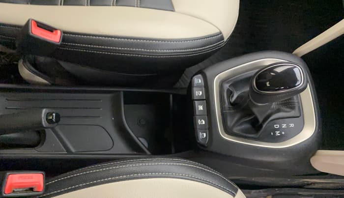 2020 Hyundai NEW SANTRO SPORTZ AMT, Petrol, Automatic, 58,471 km, Gear Lever