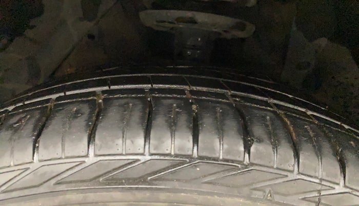 2019 Maruti S Cross DELTA 1.3, Diesel, Manual, 94,530 km, Left Front Tyre Tread