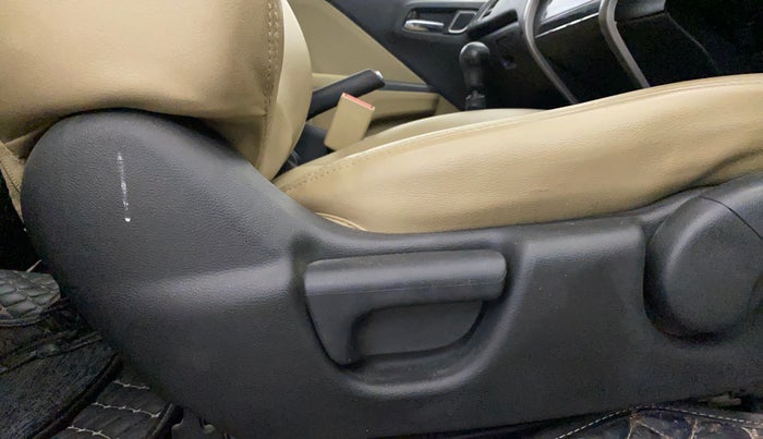 2019 Honda City 1.5L I-VTEC VX, Petrol, Manual, 49,670 km, Driver Side Adjustment Panel