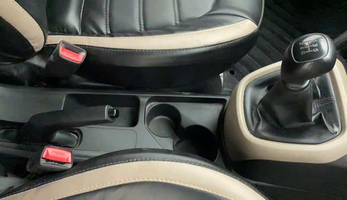 2018 Hyundai Grand i10 MAGNA 1.2 KAPPA VTVT, CNG, Manual, 56,874 km, Gear Lever