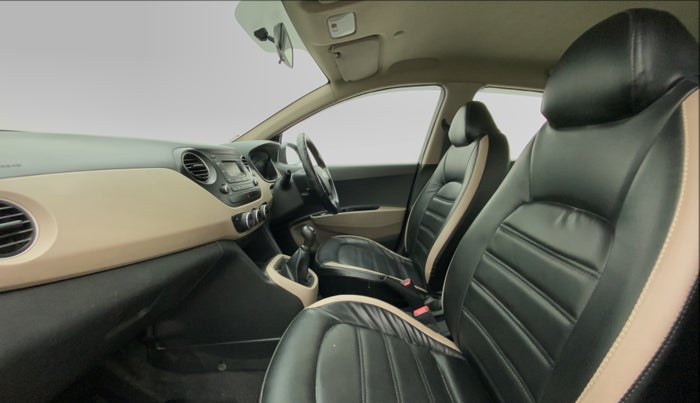 2018 Hyundai Grand i10 MAGNA 1.2 KAPPA VTVT, CNG, Manual, 56,874 km, Right Side Front Door Cabin