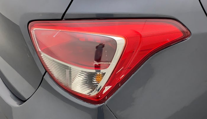 2018 Hyundai Grand i10 MAGNA 1.2 KAPPA VTVT, CNG, Manual, 56,874 km, Right tail light - Minor damage