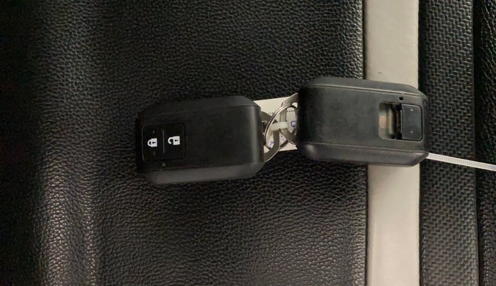 2019 Maruti Baleno ZETA PETROL 1.2, Petrol, Manual, 65,203 km, Key Close Up