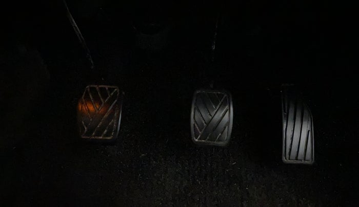 2019 Maruti Baleno ZETA PETROL 1.2, Petrol, Manual, 65,203 km, Pedals