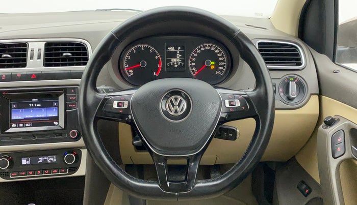 2016 Volkswagen Vento HIGHLINE PETROL AT, Petrol, Automatic, 80,842 km, Steering Wheel Close Up