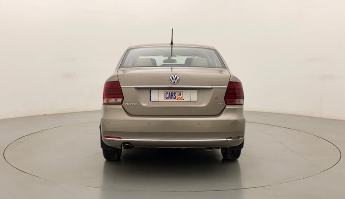 2016 Volkswagen Vento HIGHLINE PETROL AT, Petrol, Automatic, 80,842 km, Back/Rear