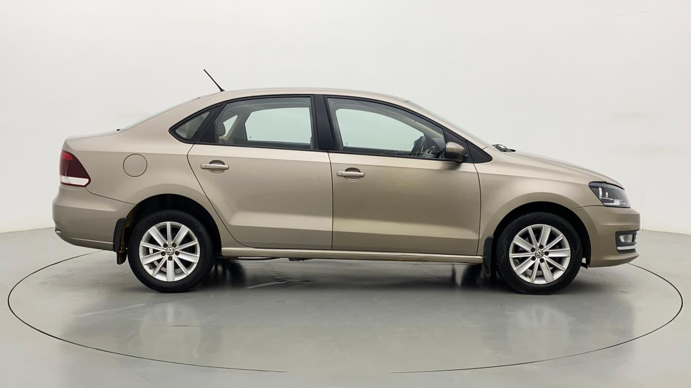 2016 Volkswagen Vento HIGHLINE PETROL AT, Petrol, Automatic, 80,842 km, Right Side View