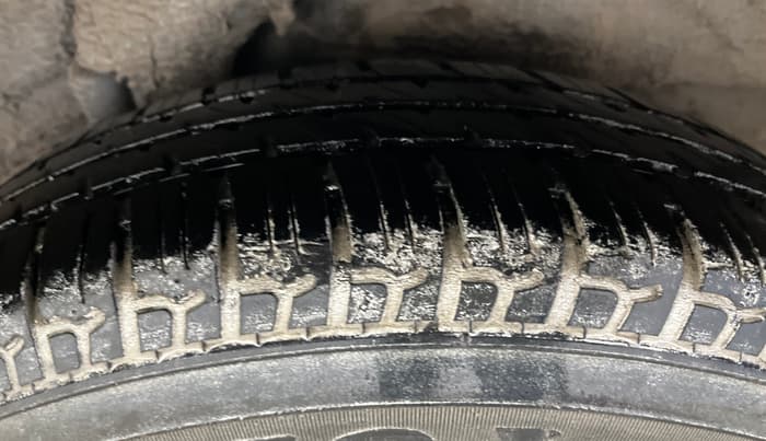 2015 Hyundai i10 SPORTZ 1.1, Petrol, Manual, 35,896 km, Left Rear Tyre Tread