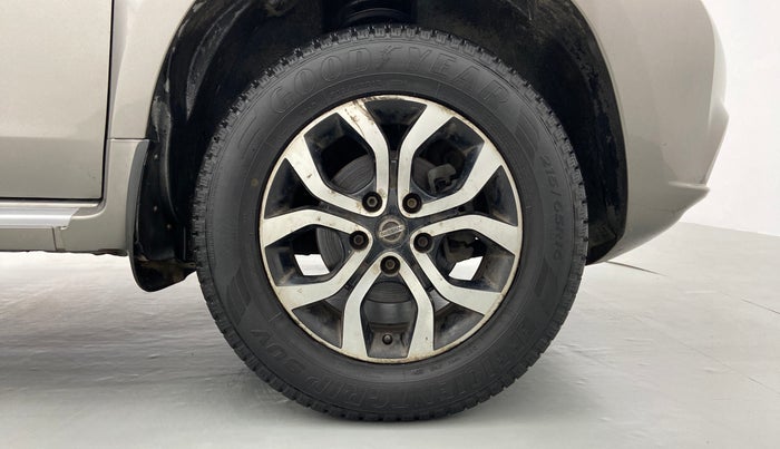 2014 Nissan Terrano XL PLUS 85 PS DEISEL, Diesel, Manual, 1,96,484 km, Right Front Tyre