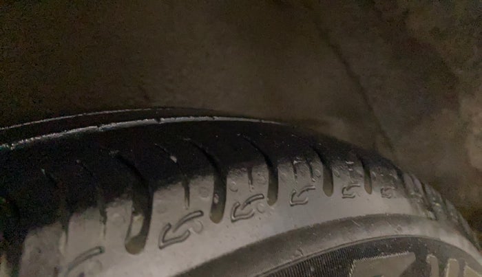 2022 Maruti New Wagon-R VXI CNG 1.0, CNG, Manual, 1,06,704 km, Right Rear Tyre Tread