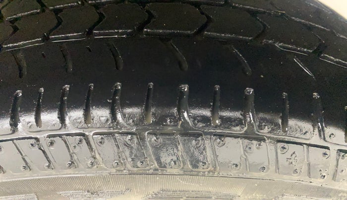 2018 Maruti Alto K10 VXI, Petrol, Manual, 52,365 km, Left Rear Tyre Tread