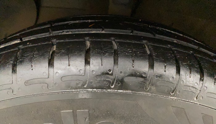 2022 Hyundai GRAND I10 NIOS MAGNA 1.2 KAPPA VTVT, Petrol, Manual, 16,553 km, Left Front Tyre Tread