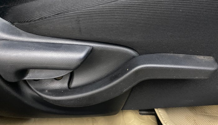 2018 Honda BR-V 1.5L I- DTEC V, Diesel, Manual, 61,710 km, Driver Side Adjustment Panel