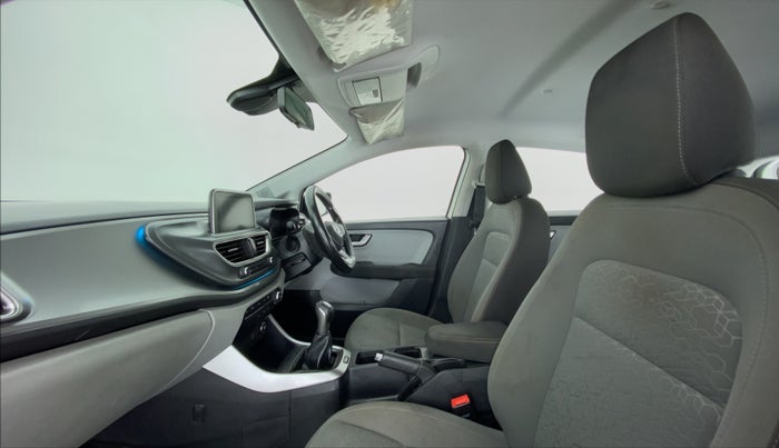 2020 Tata ALTROZ XZ (O) 1.2 RTN, Petrol, Manual, 54,207 km, Right Side Front Door Cabin