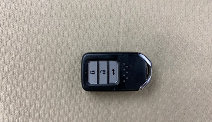 2018 Honda City 1.5L I-VTE V CVT, Petrol, Automatic, 1,44,063 km, Key Close Up