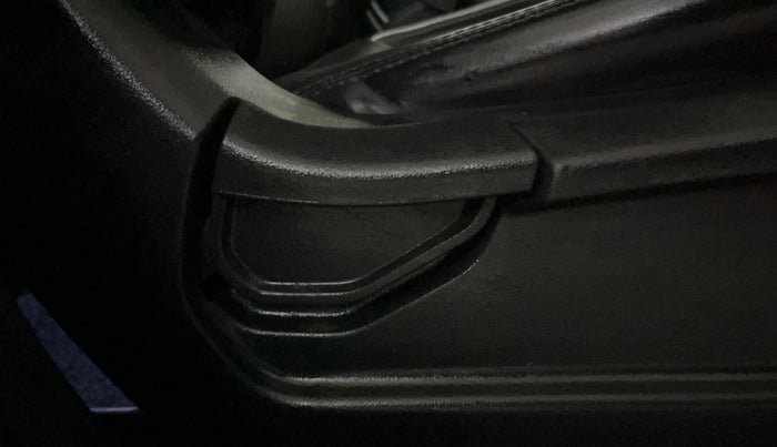 2020 Hyundai VENUE S 1.2, Petrol, Manual, 19,029 km, Driver Side Adjustment Panel