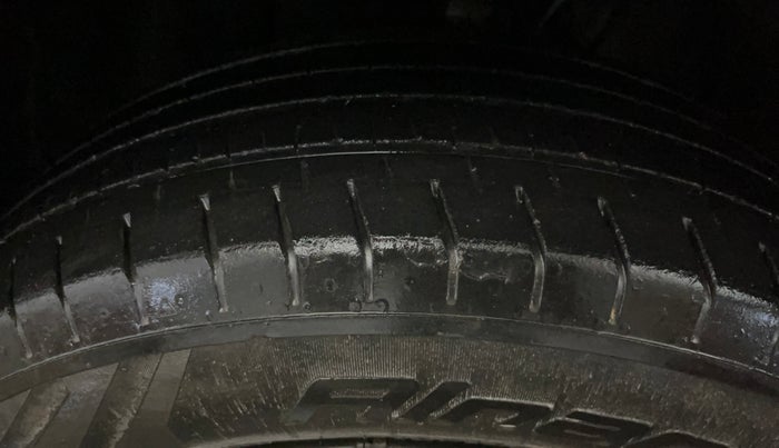 2020 Hyundai VENUE S 1.2, Petrol, Manual, 19,029 km, Left Front Tyre Tread