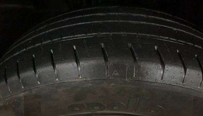 2020 Hyundai VENUE S 1.2, Petrol, Manual, 19,029 km, Right Front Tyre Tread