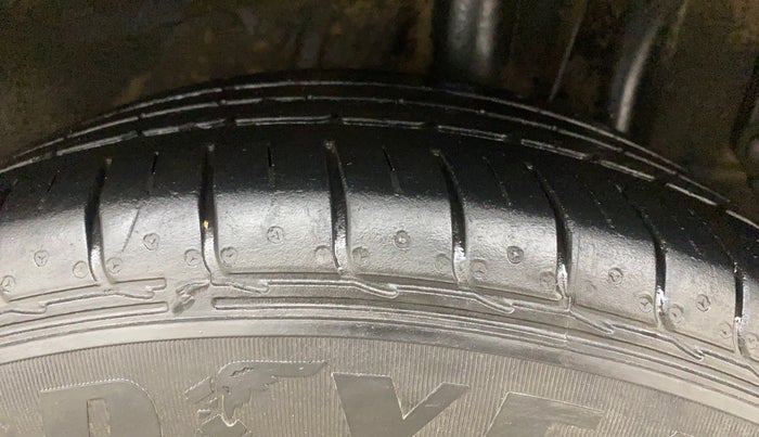 2022 KIA SONET HTX 1.5, Diesel, Manual, 71,490 km, Left Rear Tyre Tread