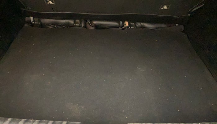 2022 KIA SONET HTX 1.5, Diesel, Manual, 71,490 km, Boot Inside