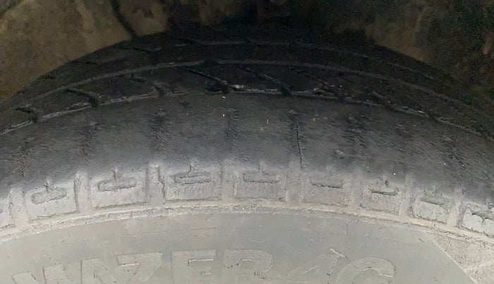 2011 Volkswagen Polo TRENDLINE 1.2L PETROL, Petrol, Manual, 73,338 km, Right Front Tyre Tread