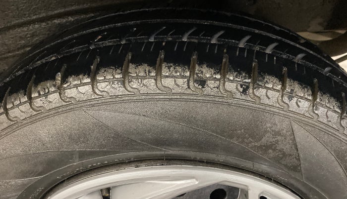2020 Maruti New Wagon-R LXI CNG 1.0, CNG, Manual, 92,570 km, Left Rear Tyre Tread