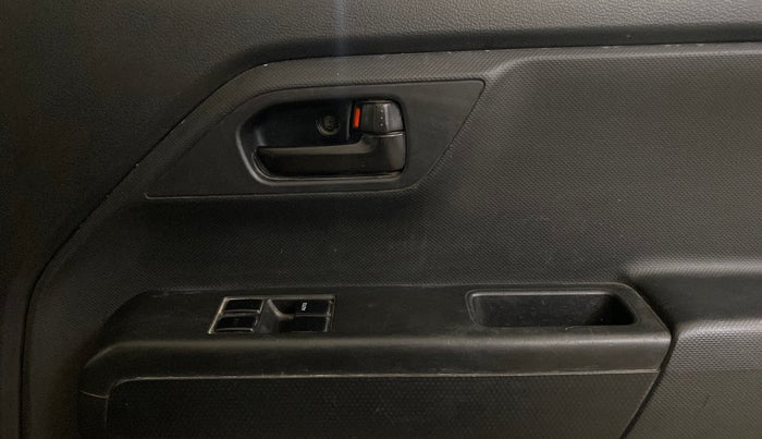 2020 Maruti New Wagon-R LXI CNG 1.0, CNG, Manual, 92,570 km, Driver Side Door Panels Control
