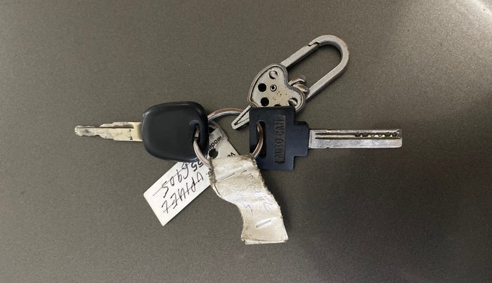 2020 Maruti New Wagon-R LXI CNG 1.0, CNG, Manual, 92,570 km, Key Close Up