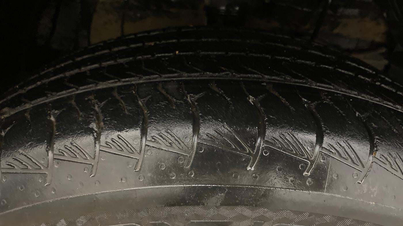 2022 Maruti Grand Vitara ALPHA SMART HYBRID AT, Petrol, Automatic, 56,389 km, Right Front Tyre Tread