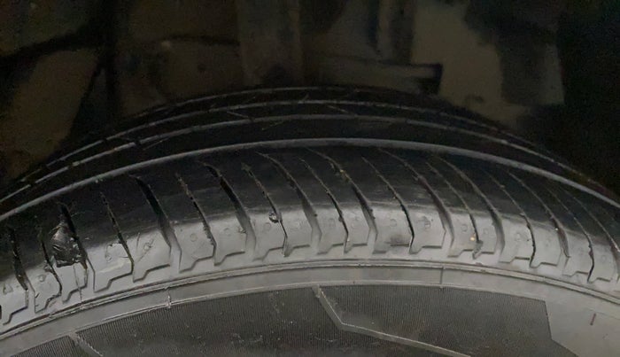 2022 Tata NEXON XM DIESEL, Diesel, Manual, 75,250 km, Right Front Tyre Tread