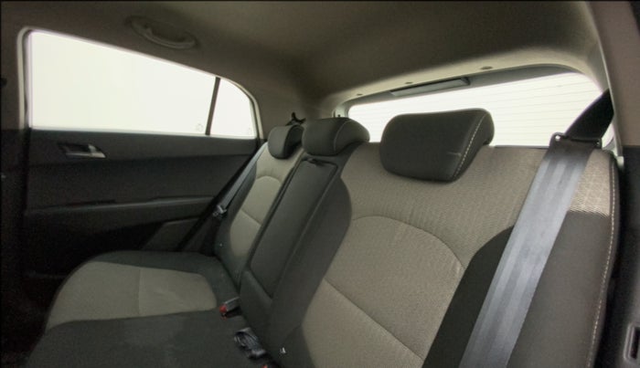 2016 Hyundai Creta SX PLUS AT 1.6 DIESEL, Diesel, Automatic, 72,821 km, Right Side Rear Door Cabin