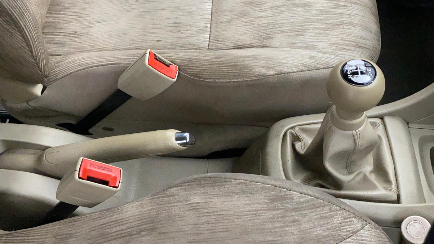 2014 Maruti Ertiga VXI Limited Edition, Petrol, Manual, 63,840 km, Gear Lever