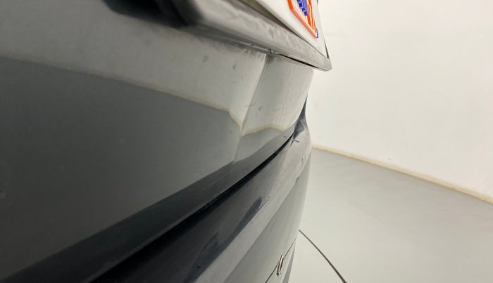 2018 Volkswagen Ameo COMFORTLINE 1.0L, Petrol, Manual, 31,183 km, Dicky (Boot door) - Slightly dented