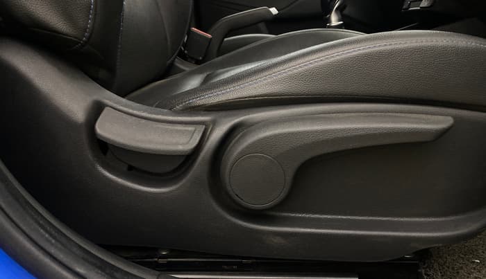 2018 Hyundai Verna 1.6 VTVT SX O, Petrol, Manual, 49,813 km, Driver Side Adjustment Panel