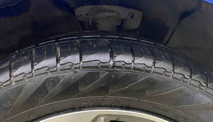 2018 Hyundai Verna 1.6 VTVT SX O, Petrol, Manual, 49,813 km, Right Front Tyre Tread