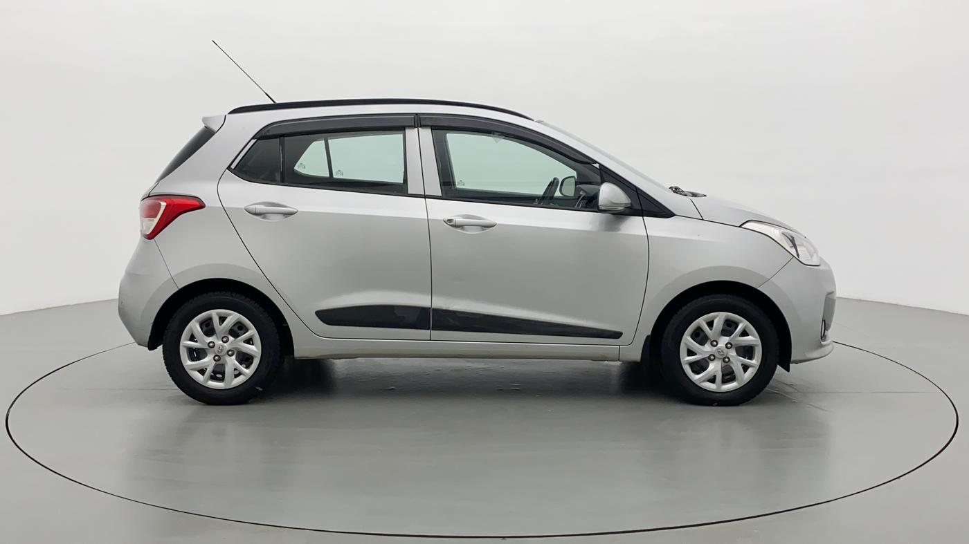 2017 Hyundai Grand i10 Sportz(O) 1.2 MT, Petrol, Manual, 35,162 km, Right Side View