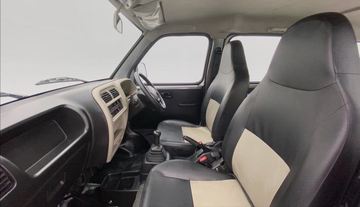 2021 Maruti Eeco 7 STR, Petrol, Manual, 17,706 km, Right Side Front Door Cabin