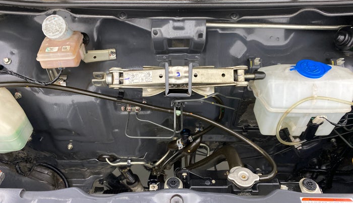 2021 Maruti Eeco 7 STR, Petrol, Manual, 17,706 km, Open Bonet