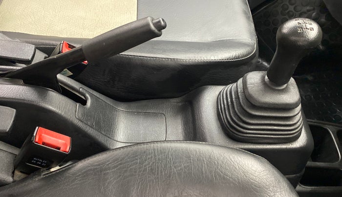 2021 Maruti Eeco 7 STR, Petrol, Manual, 17,706 km, Gear Lever