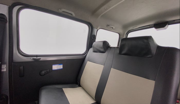 2021 Maruti Eeco 7 STR, Petrol, Manual, 17,706 km, Right Side Rear Door Cabin