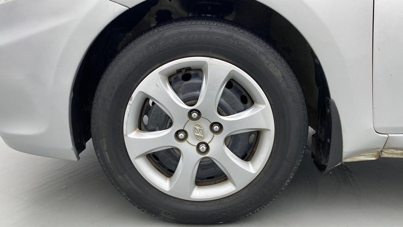 2014 Hyundai Verna FLUIDIC 1.4 VTVT, CNG, Manual, 82,980 km, Left Front Wheel