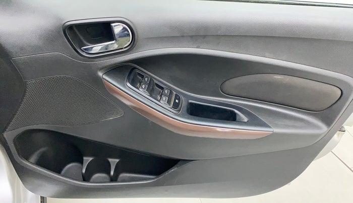 2018 Ford FREESTYLE TITANIUM PLUS 1.5 DIESEL, Diesel, Manual, 86,628 km, Driver Side Door Panels Control