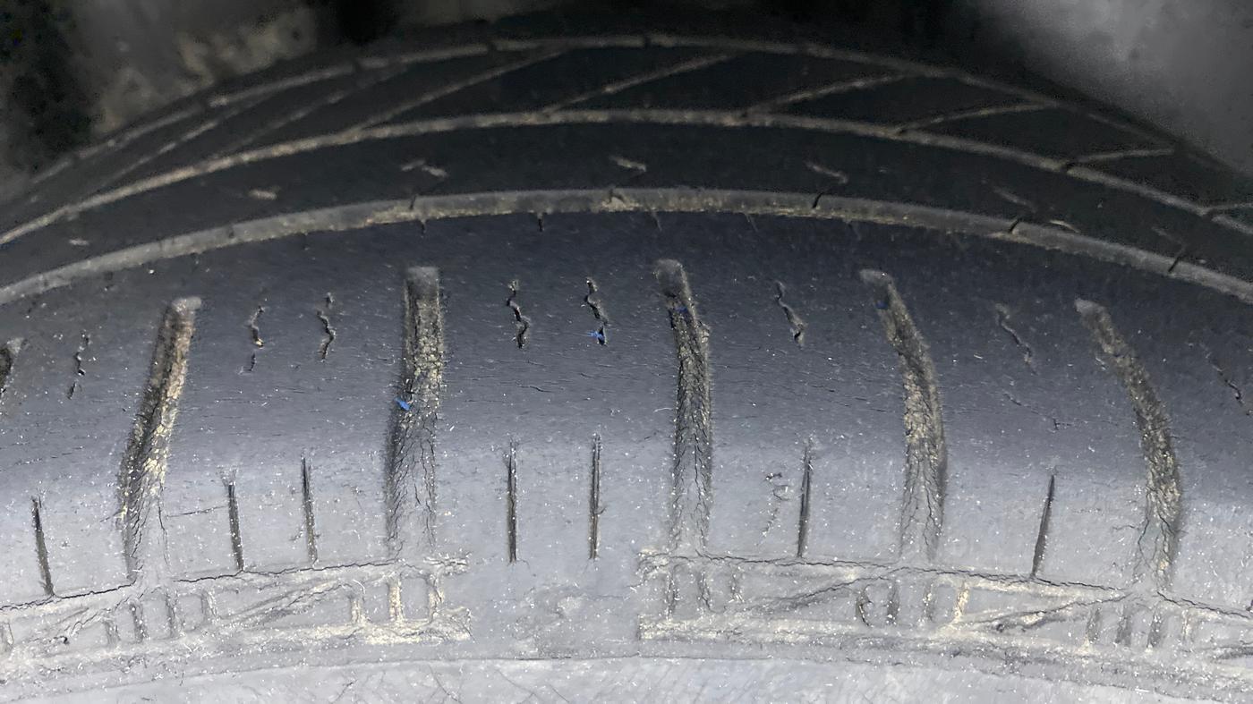 2019 Volkswagen Ameo Trendline 1.0, Petrol, Manual, 64,258 km, Right Rear Tyre Tread
