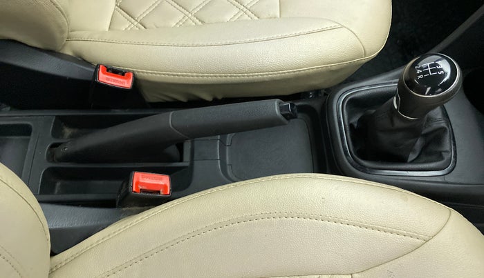 2019 Volkswagen Ameo Trendline 1.0, Petrol, Manual, 64,258 km, Gear Lever