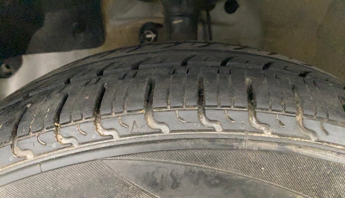 2017 Honda Amaze 1.2L I-VTEC S OPT, Petrol, Manual, 66,508 km, Left Front Tyre Tread
