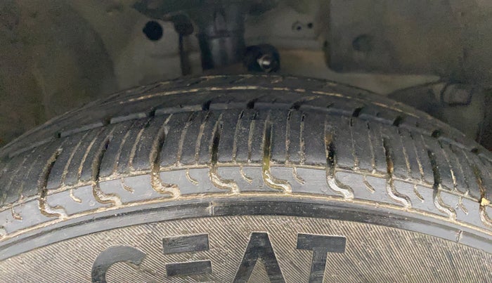 2017 Honda Amaze 1.2L I-VTEC S OPT, Petrol, Manual, 66,508 km, Right Front Tyre Tread