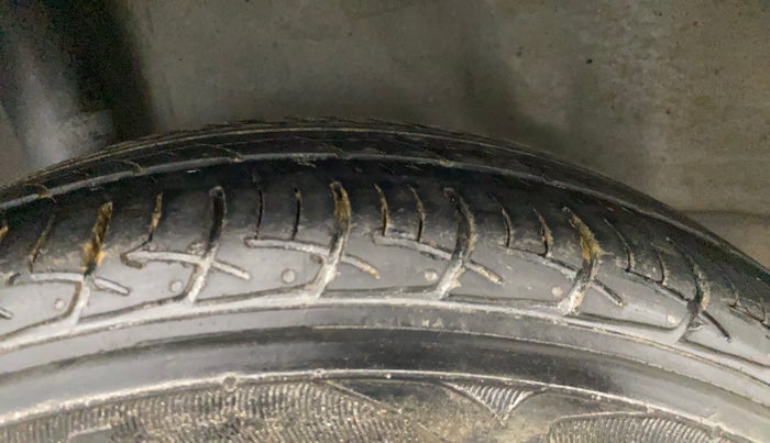 2017 Honda Amaze 1.2L I-VTEC S OPT, Petrol, Manual, 66,508 km, Right Rear Tyre Tread